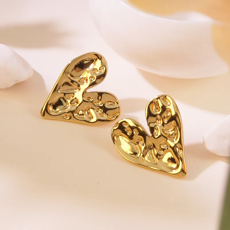Glow Studs